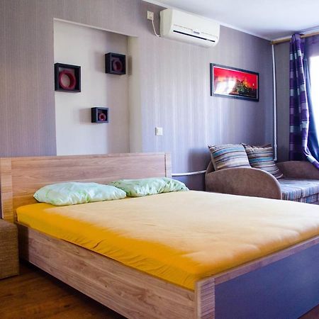 Flat At Luzanovka Lägenhet Odessa Exteriör bild